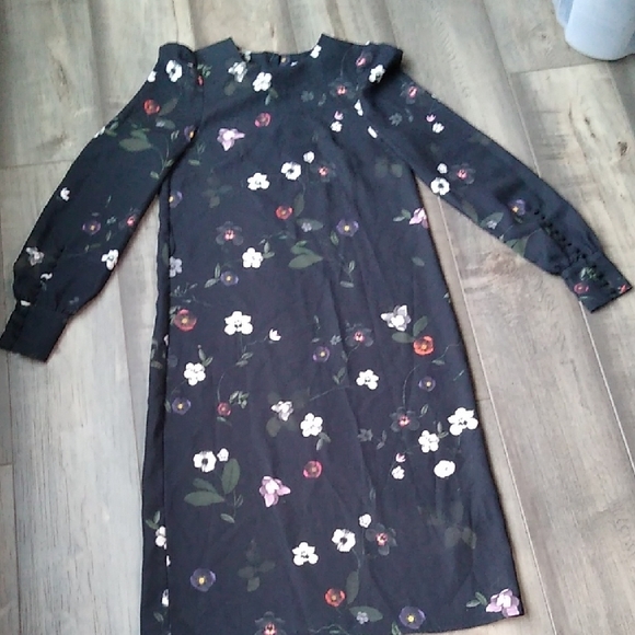 H&M Black Floral Long Sleeve Dress - Picture 4 of 9